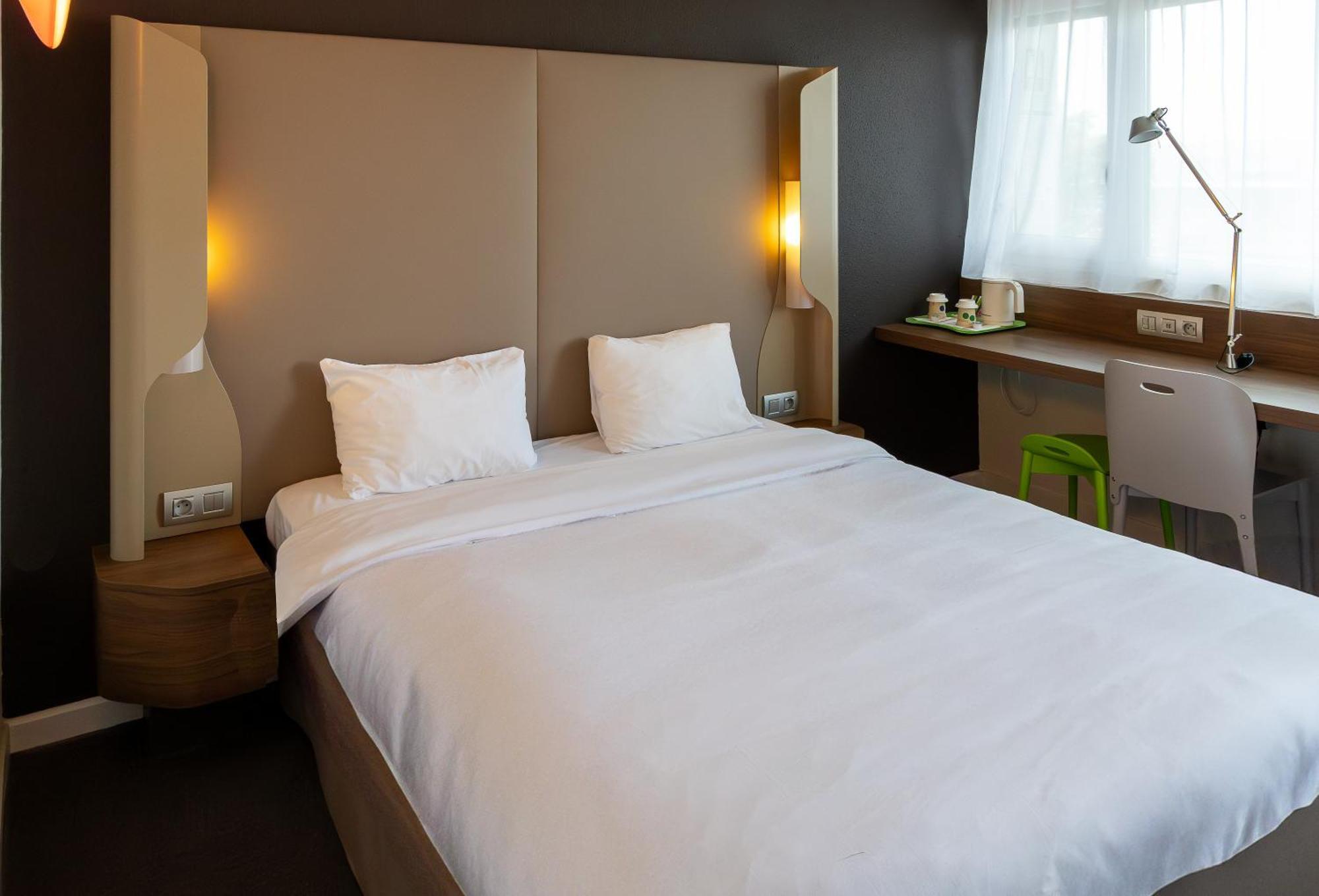 Campanile Toulouse - Blagnac Aeroport Hotel Exterior foto